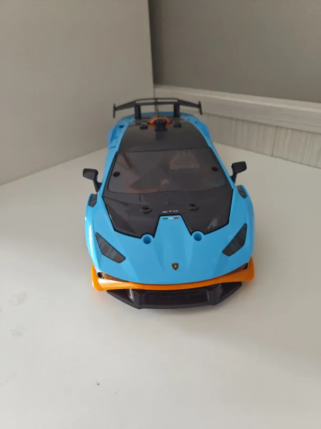 Maqueta Lamborghini STO Azul