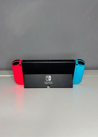 Nintendo Switch OLED y accesorios