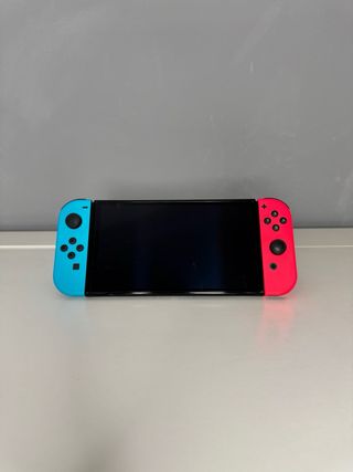 Nintendo Switch OLED y accesorios