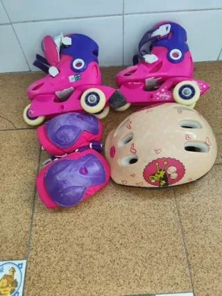 Patines Talla 26-28 con Rodilleras y Casco