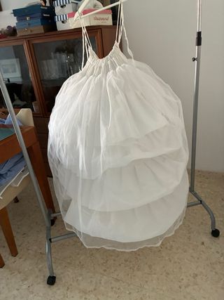 Cancán fallera blanco tul volantes, 95 cm