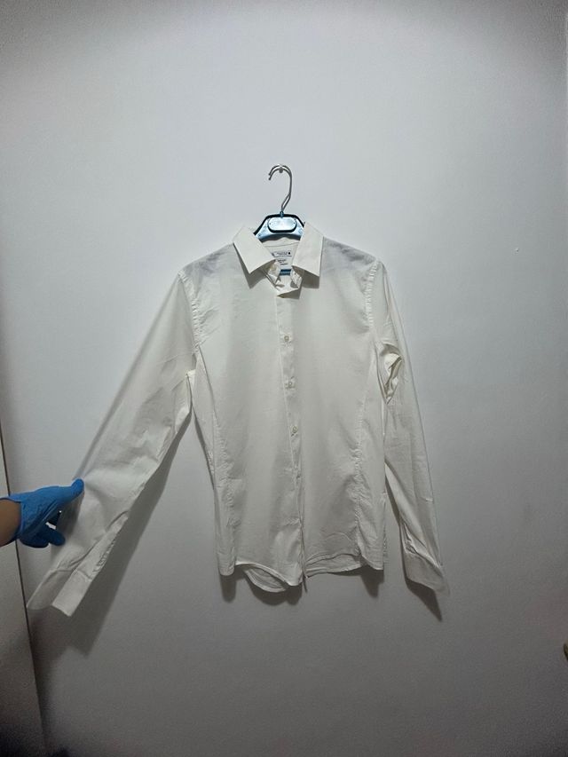 Camisa blanca de botones