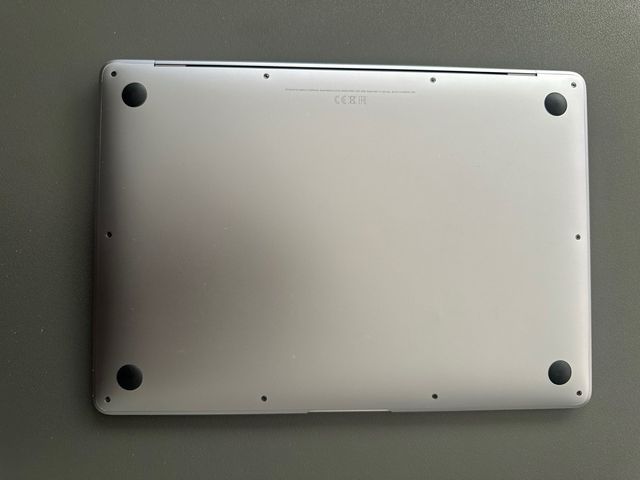 MacBook Air 13” (2019) Gris Espacial