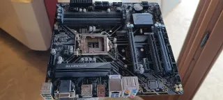 Placa Gigabyte B360M D3H + Intel i5 8600K