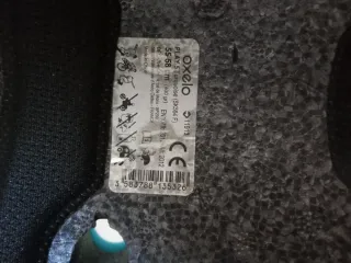 Casco y protecciones para patinar o bicicleta