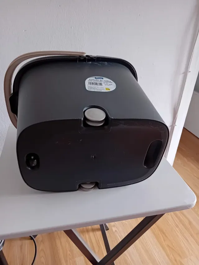 Cubo escorredor com rodas