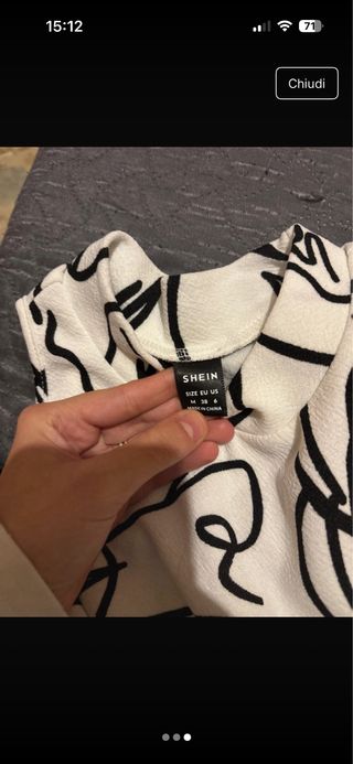 Canotta con stampa grafica collo dritto