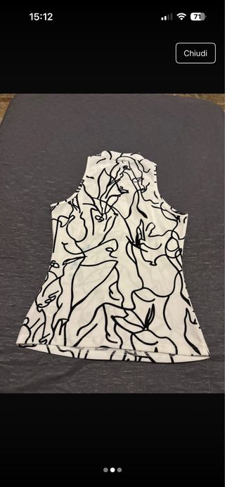 Canotta con stampa grafica collo dritto