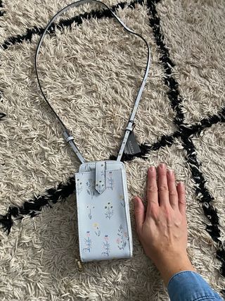 Bolsito móvil Parfois floral