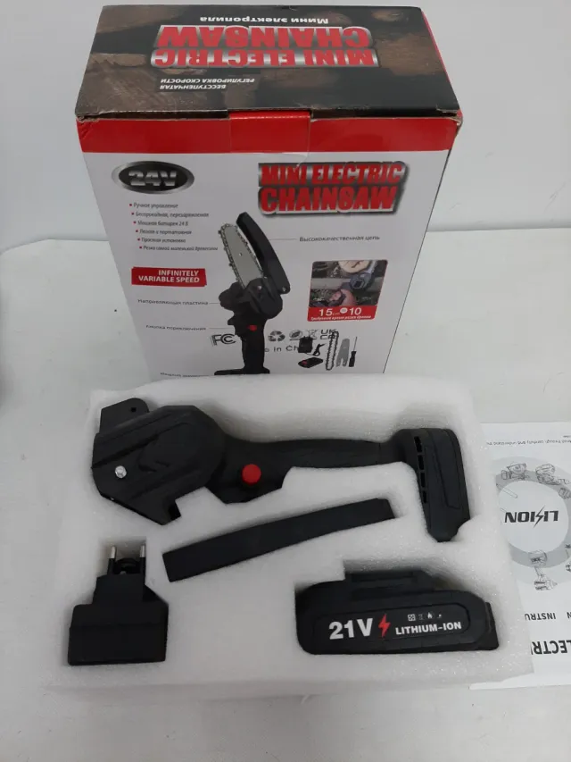 Mini motosierra eléctrica 24V sin estrenar