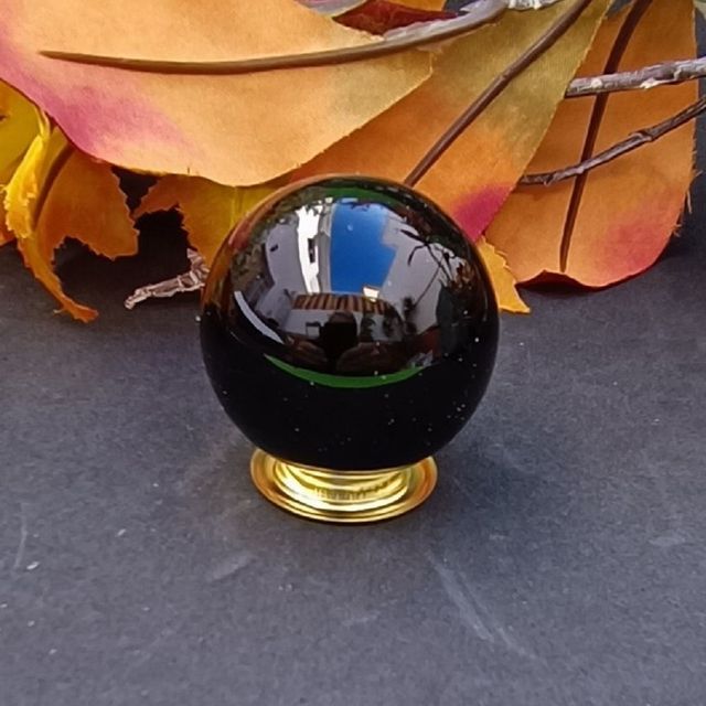 ESFERA BOLA DE CRISTAL CUARZO ASIÁTICO COLOR NEGRA