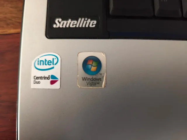 Portátil Toshiba Satellite A100 Plata/Negro Dvd