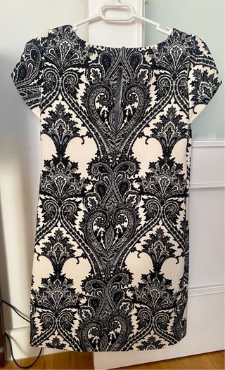 Vestido Zara Estampado Blanco y Negro Talla XS