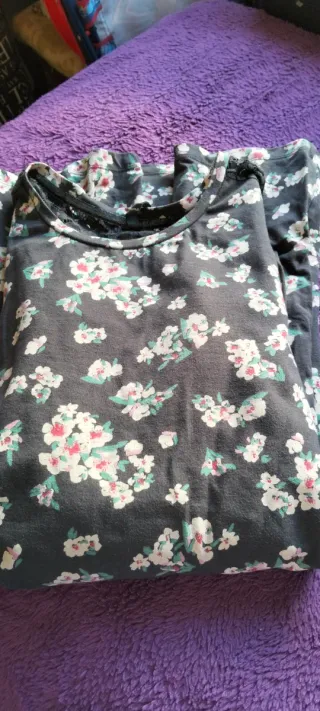 Vestido negro flores y puntilla