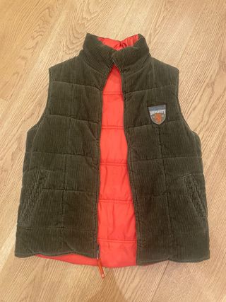 Chaleco pana verde con interior naranja