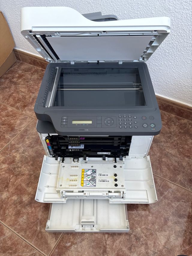 Impresora HP Color Laser 179fnw Multifunción