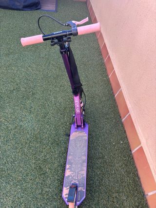 Patinete/Monopatin Oxelo morado