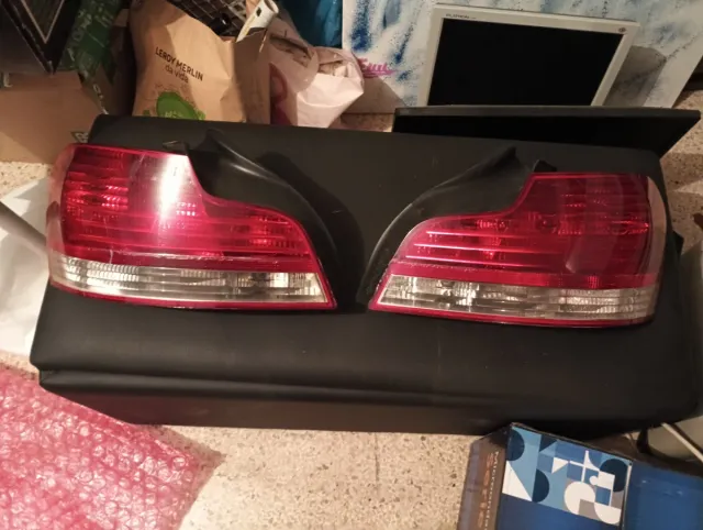 Faros Traseros BMW Serie 1 E82
Originales.
