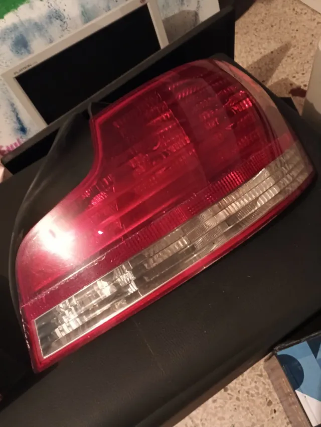 Faros Traseros BMW Serie 1 E82
Originales.