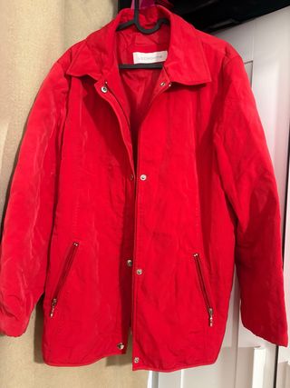 Abrigo Liz Claiborne Rojo