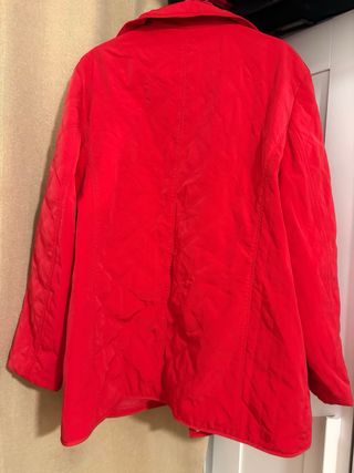 Abrigo Liz Claiborne Rojo