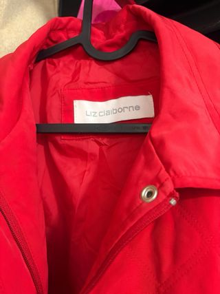 Abrigo Liz Claiborne Rojo