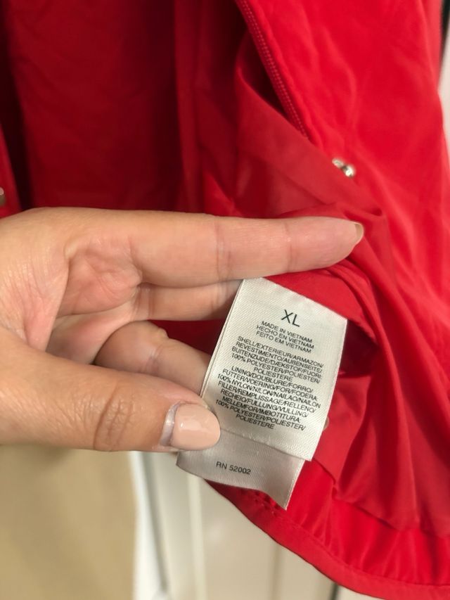 Abrigo Liz Claiborne Rojo