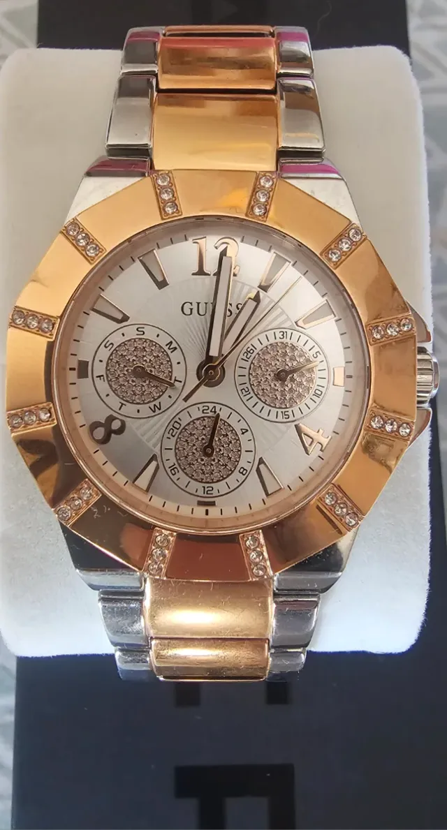 Reloj Guess Mujer Oro y Plata