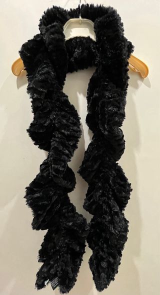 Sciarpa nera elegante