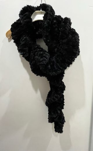 Sciarpa nera elegante