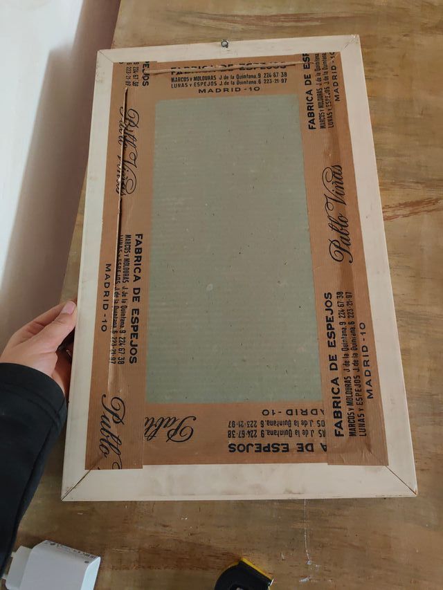 Cuadro Pájaro Plumas Marco Beige