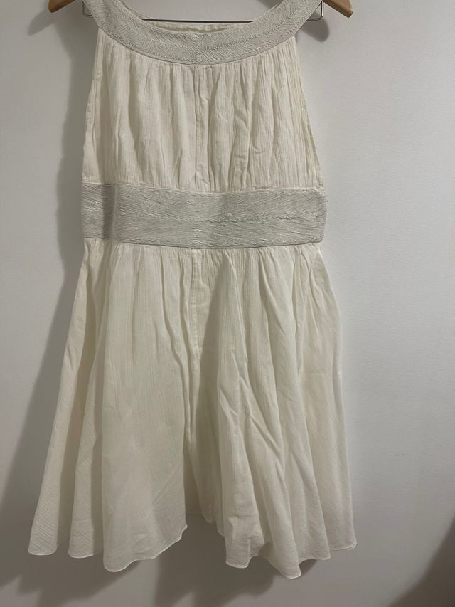 Vestido mido blanco algodón bordado, diseño único