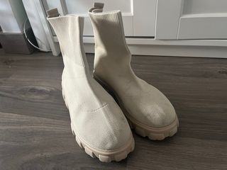 Botines calcetín beige mujer