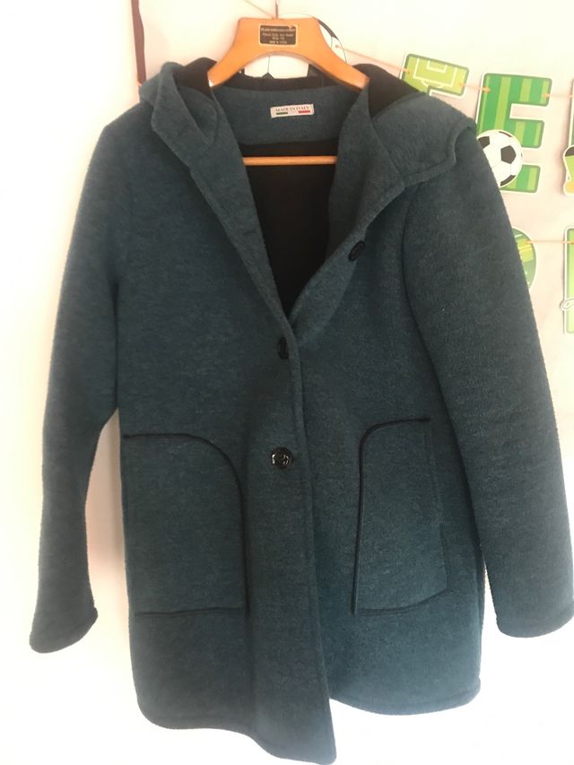 Abrigo mujer verde con capucha