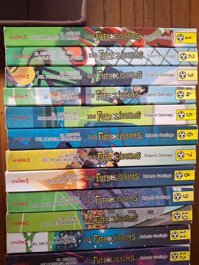 Els Futbolíssims 1: El misteri dels àrbitres ad...