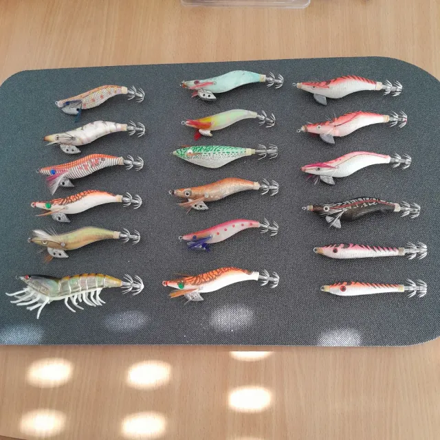 Lote 15 señuelos para calamar