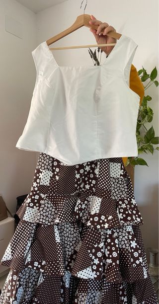 Conjunto de corpiño y falda de flamenca