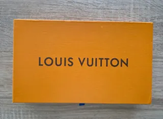 Louis Vuitton Tarjetero Pasaporte Hollywood