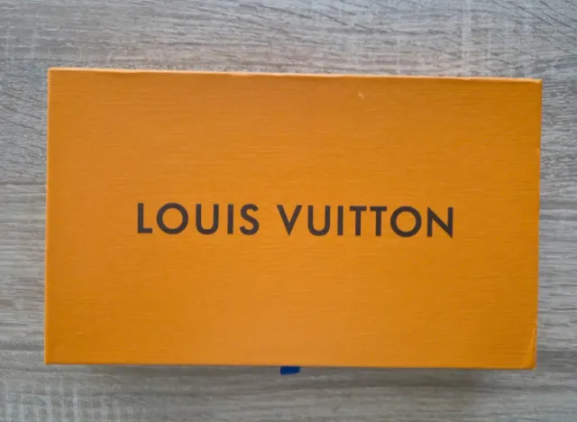 Louis Vuitton Tarjetero Pasaporte Hollywood