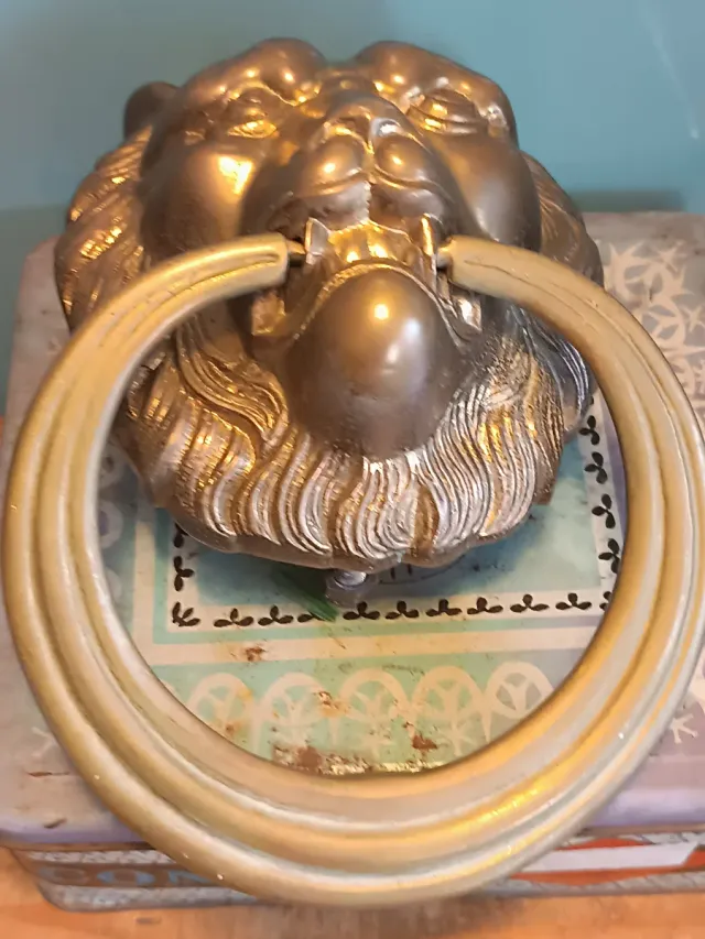 Picaporte / aldaba león bronce