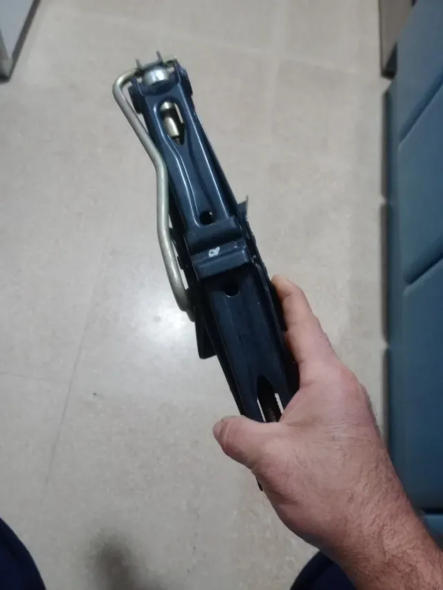 Gato mecánico para coche