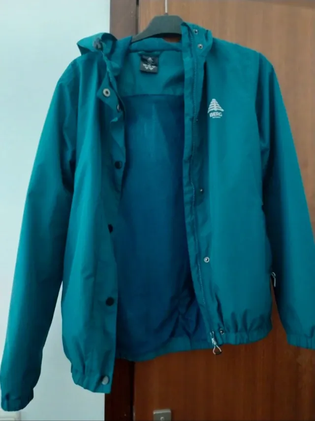 Corta Vento Berg Azul