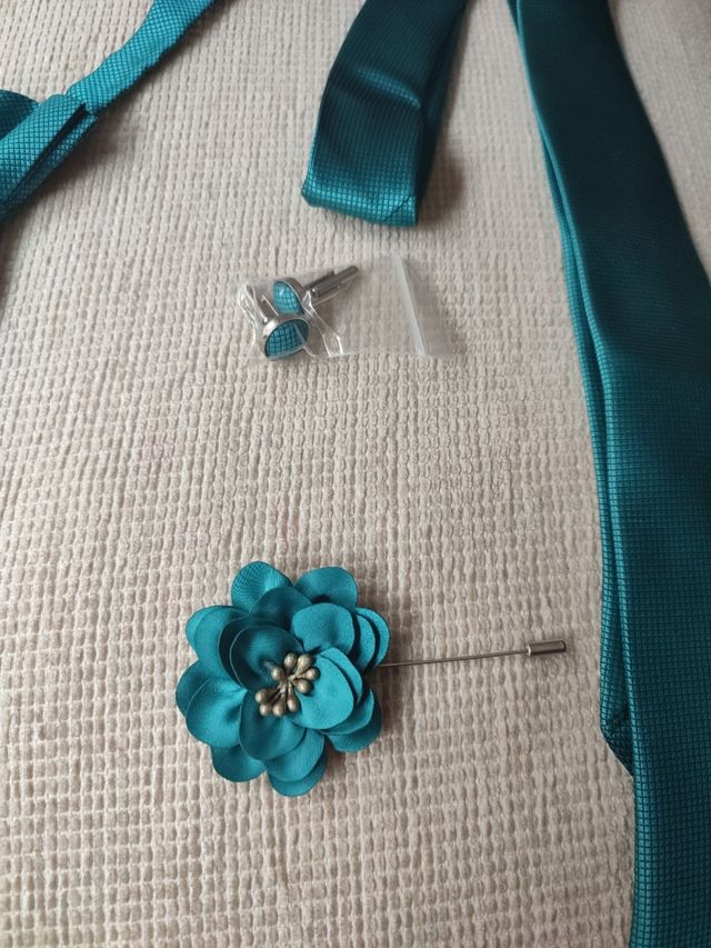 Corbata, Pajarita de niño,  Gemelos y flor