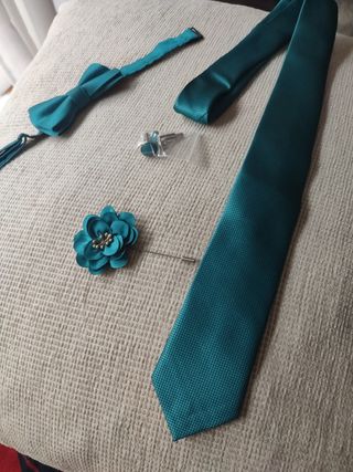 Corbata, Pajarita de niño, Gemelos y flor
