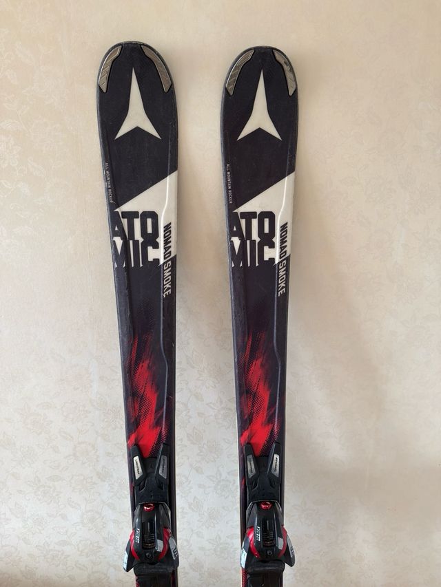 Esquís ATOMIC NOMAD SMOKE 164cm