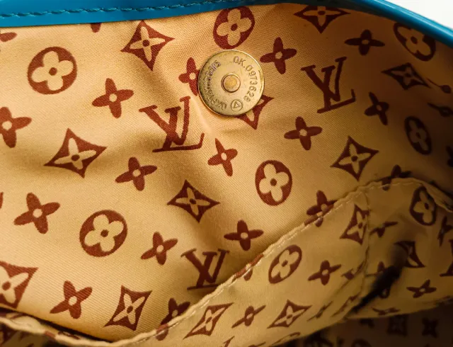 Bolso Louis Vuitton Turquesa Monograma
