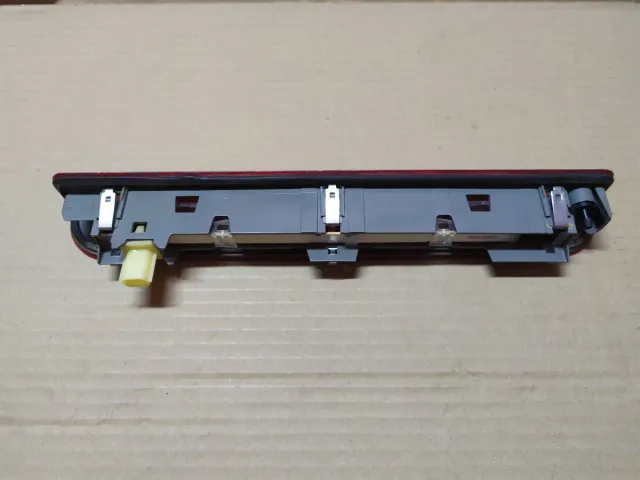Tercera Luz de Freno Renault Megane III