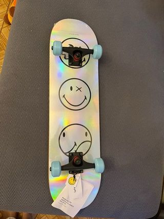 Monopatín Smiley World