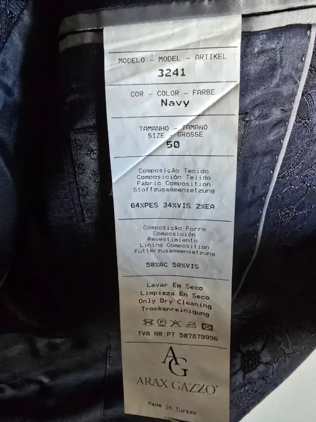 Traje de Novio Arax Gazzó Bordado Azul Marino