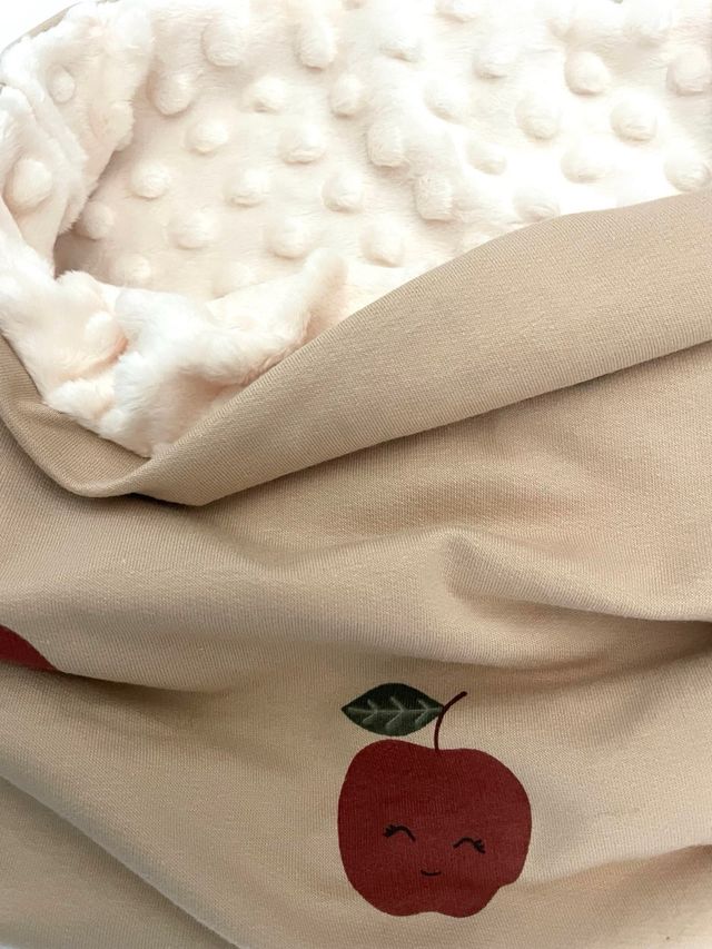 Cuello bufanda infantil con manzanas talla más 4A